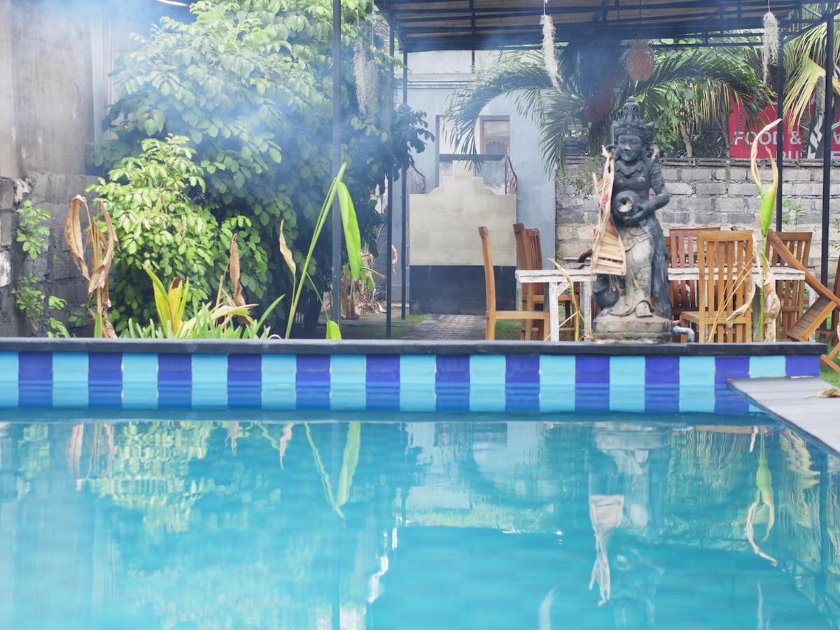 Nyoman Guesthouse And Grill Nusa Lembongan  Ngoại thất bức ảnh