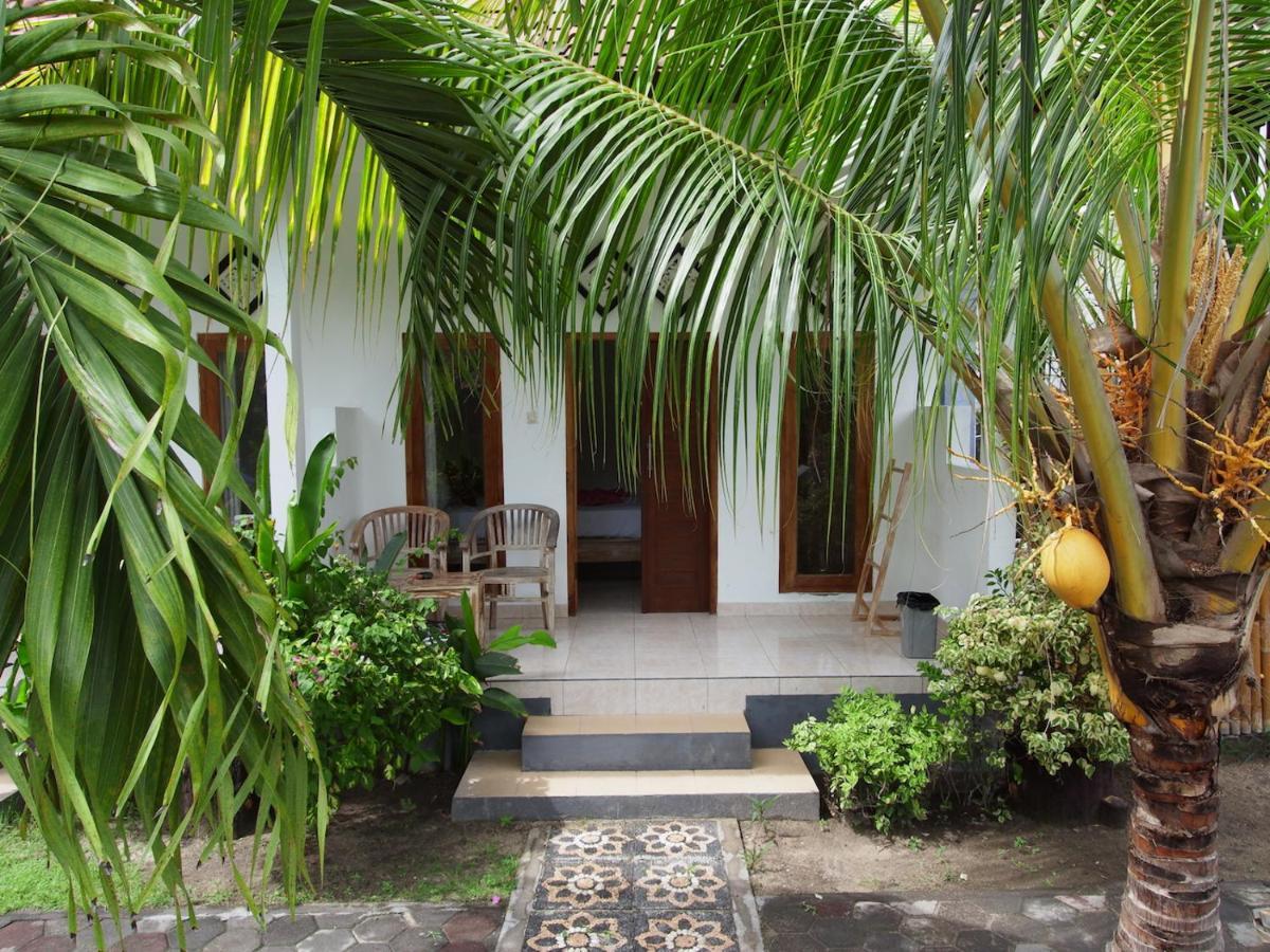 Nyoman Guesthouse And Grill Nusa Lembongan  Ngoại thất bức ảnh