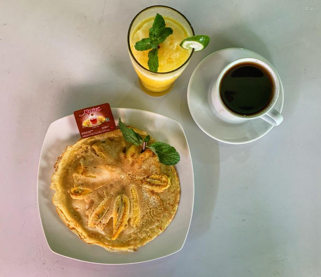 Nyoman Guesthouse And Grill Nusa Lembongan  Ngoại thất bức ảnh