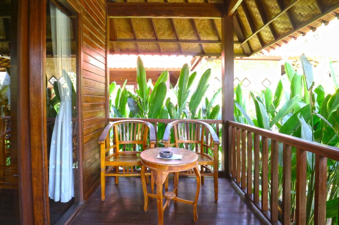 Nyoman Guesthouse And Grill Nusa Lembongan  Ngoại thất bức ảnh